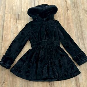 Black fur laundry coats